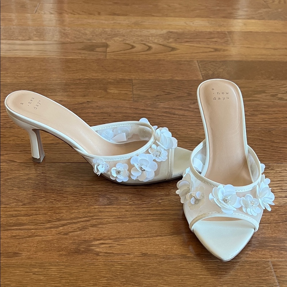 a new day White Floral 3D Embellished Women’s Heeled Mules